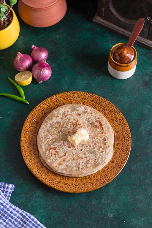 Besan Paratha (Stuffed Chickpea Flour Flatbread)