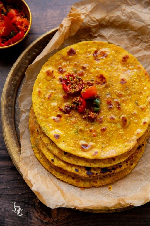 Besan Puri (Deep-Fried Chickpea Flour Bread)