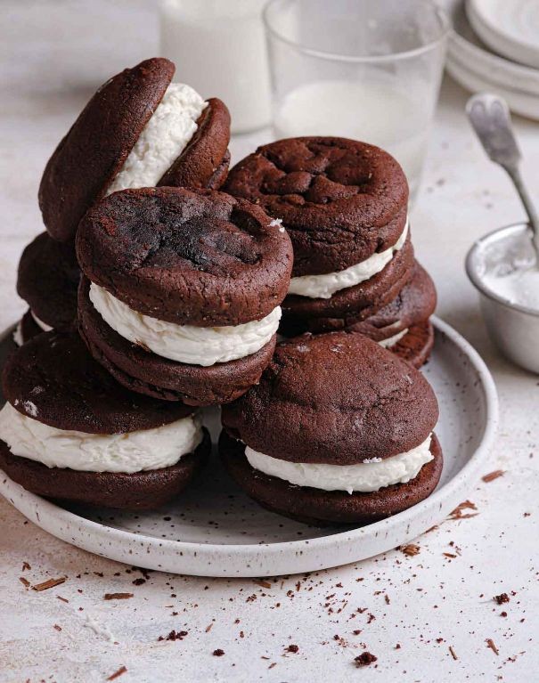 Classic Chocolate Gobs with Fluffy Filling