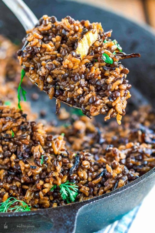 Lebanese Mjaddara (Lentils and Rice with Caramelized Onions)