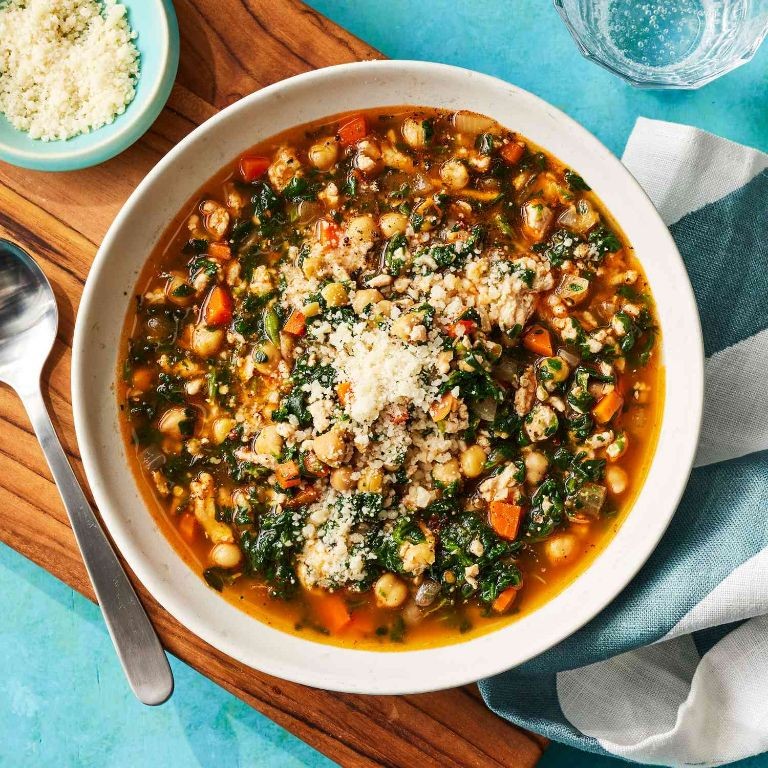 Mediterranean Chickpea and Spinach Stew