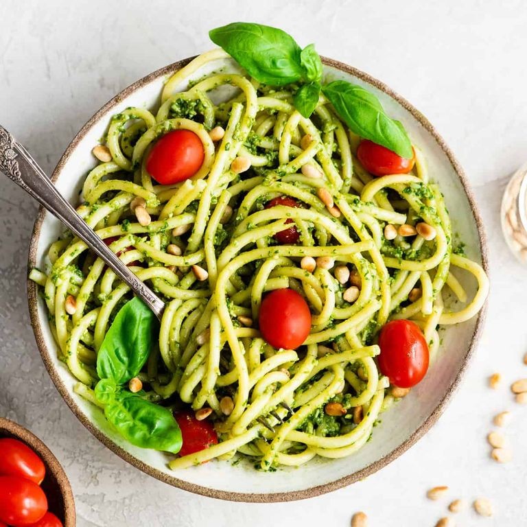 Pesto Spaghetti with Cherry Tomatoes and Pine Nuts