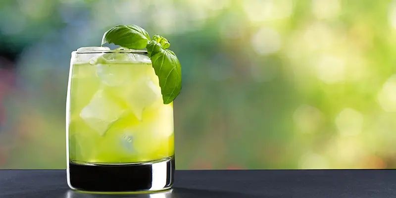 Prosecco Basil Smash