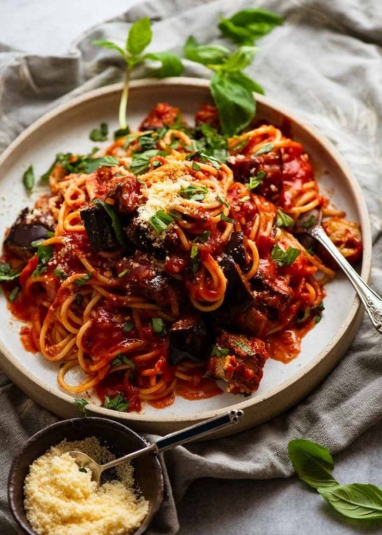 Spaghetti with Eggplant and Tomato Ragu