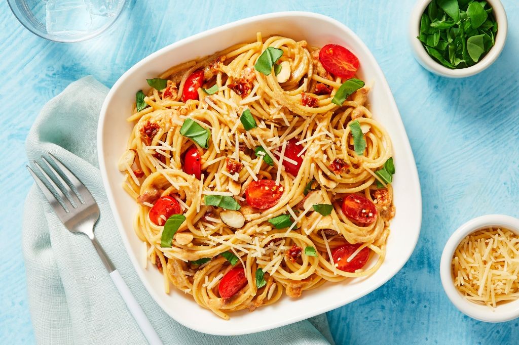 Sun-Dried Tomato and Basil Spaghetti