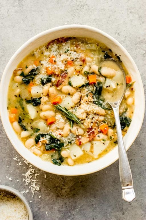 Tuscan Bean Soup with Kale and Garlic