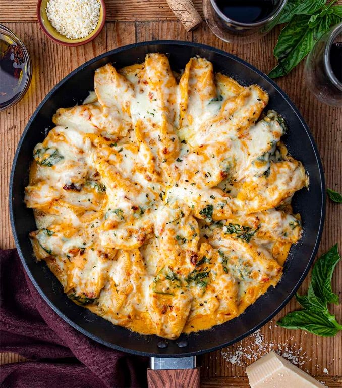 Tuscan Chicken Stuffed Shells