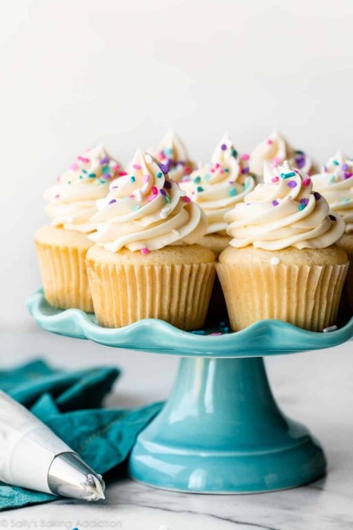Vanilla Buttercream Cupcakes