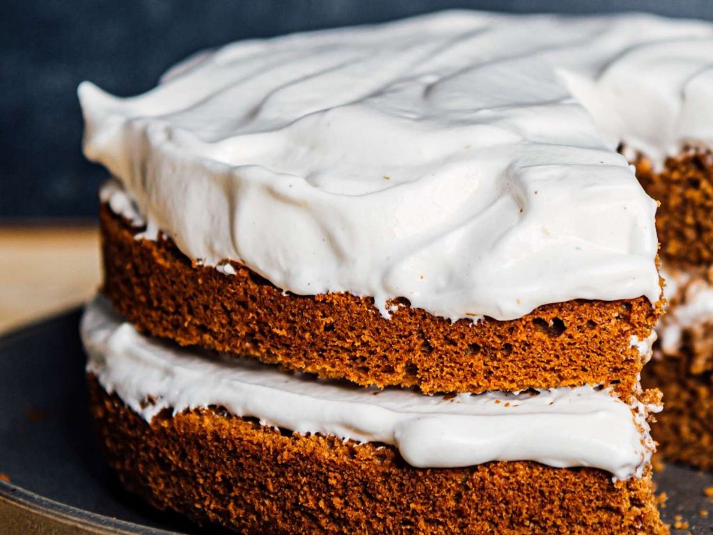 Vegan Whipped Vanilla Frosting with Aquafaba