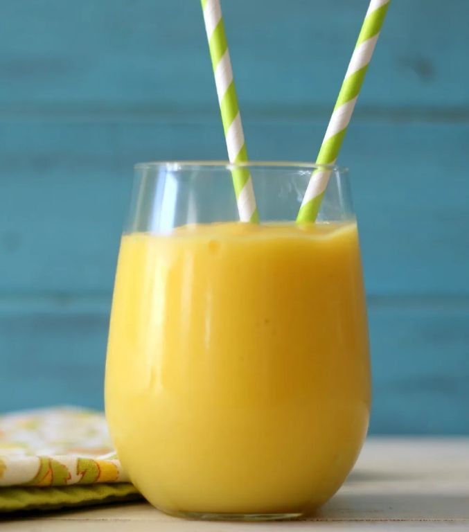 Aloe Vera Pineapple Smoothie