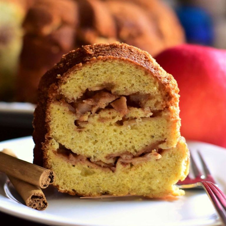 Apple Cinnamon Bundt Cake with Cake Mix