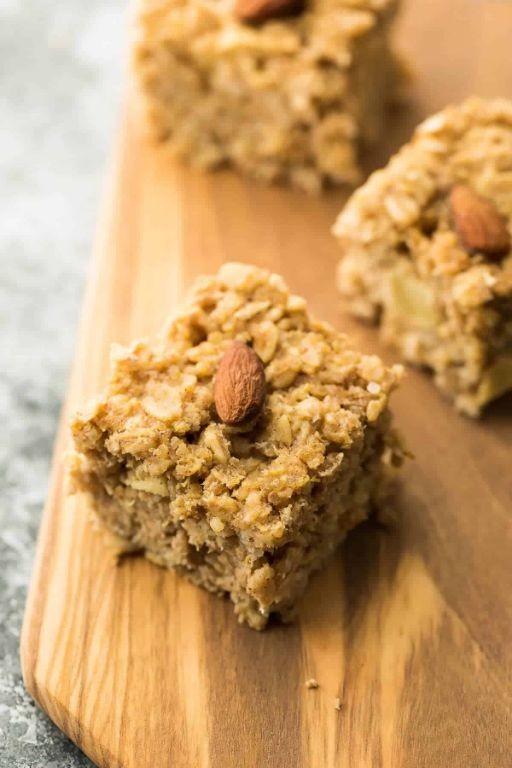 Apple Cinnamon Quinoa Energy Bars