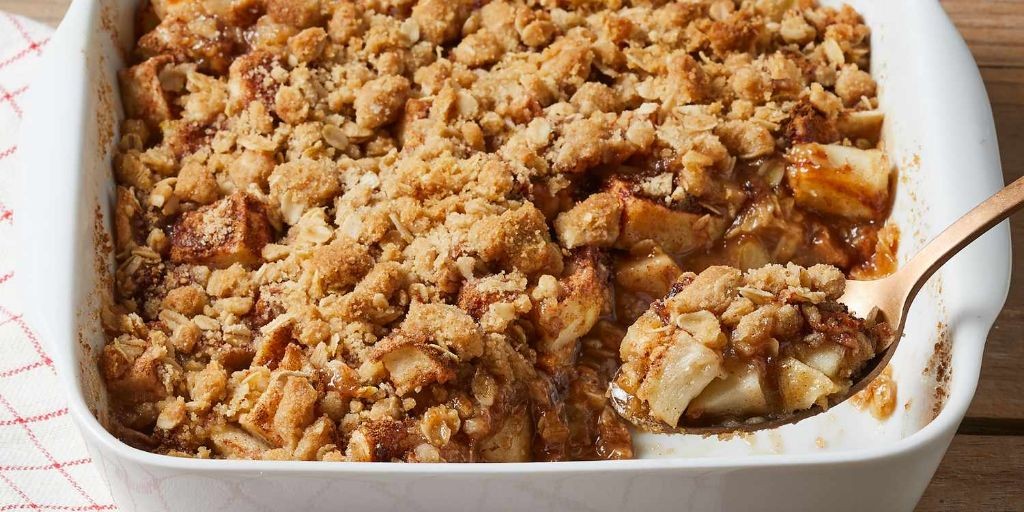 Apple Cobbler with Oatmeal Crumble
