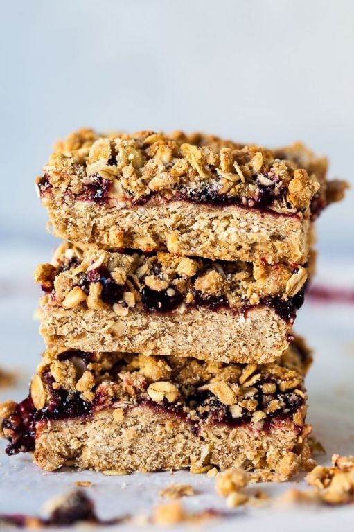 Aronia Berry Granola Bars