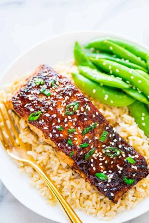 Asian-Style Crispy Salmon with Sesame Ginger Glaze