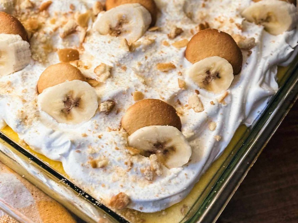 Banana Pudding Poke Cake