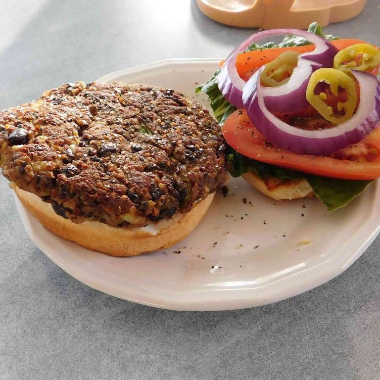 Black Bean and Quinoa Burgers