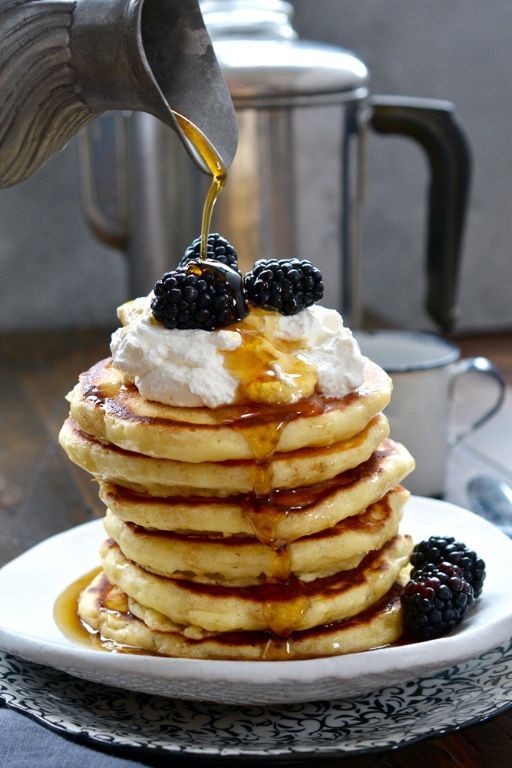 Blackberry Crown Pancakes with Maple Syrup