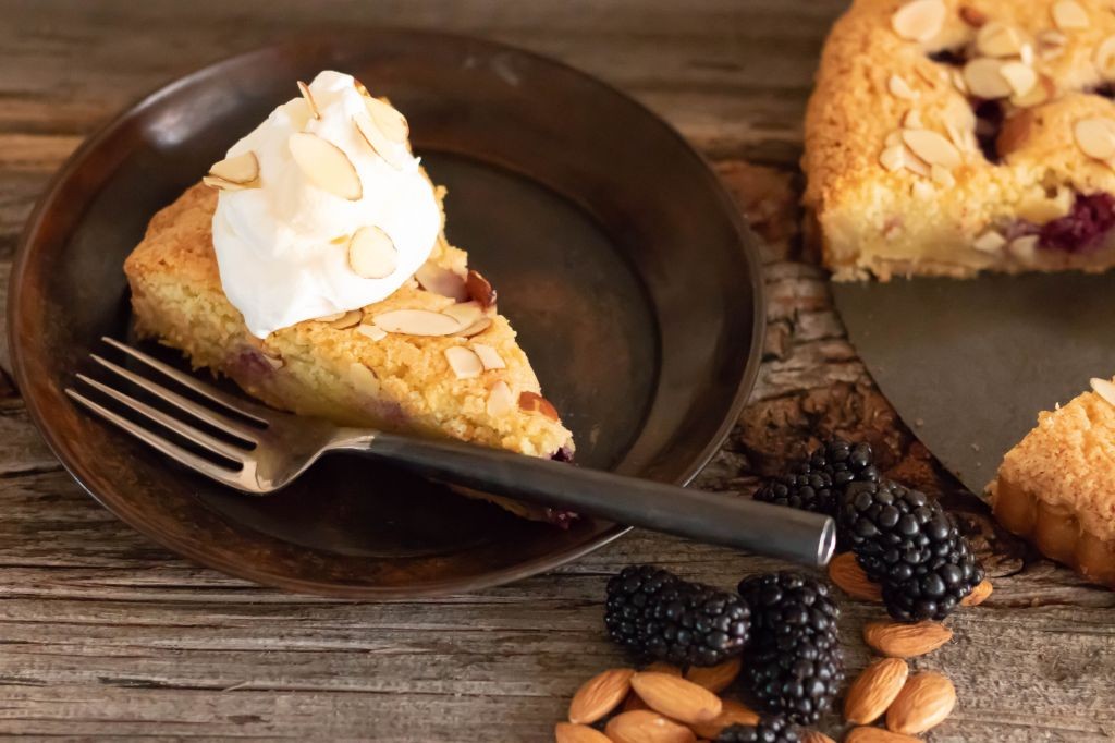 Blackberry Crown Tart with Almond Crust