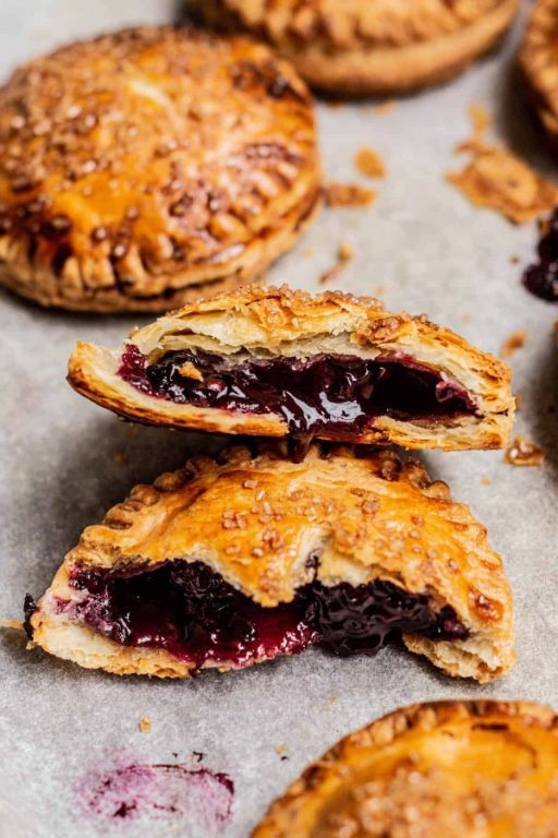 Blackberry Pie with Flaky Pastry