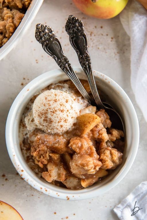 Bosc Pear and Apple Crisp
