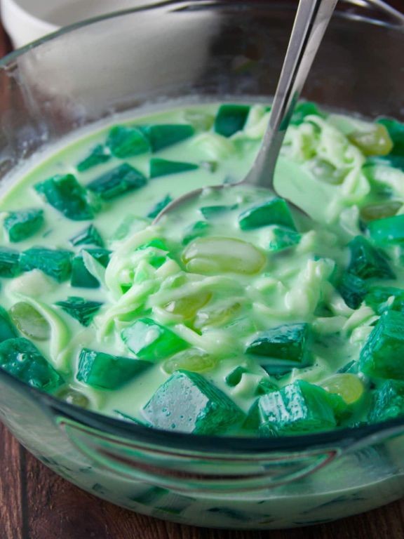 Buko Pandan (Coconut and Pandan Jelly Dessert)