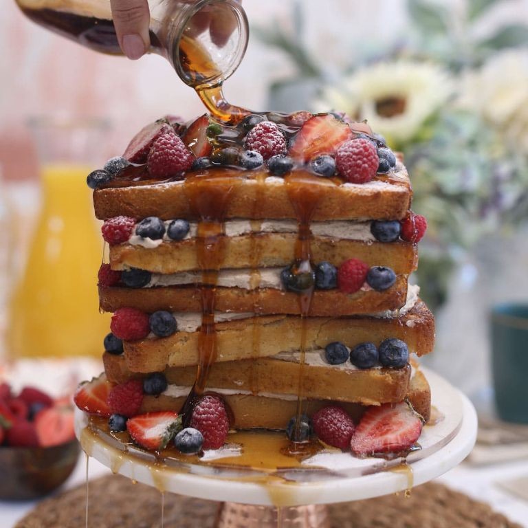 Cake French Toast with Maple Syrup