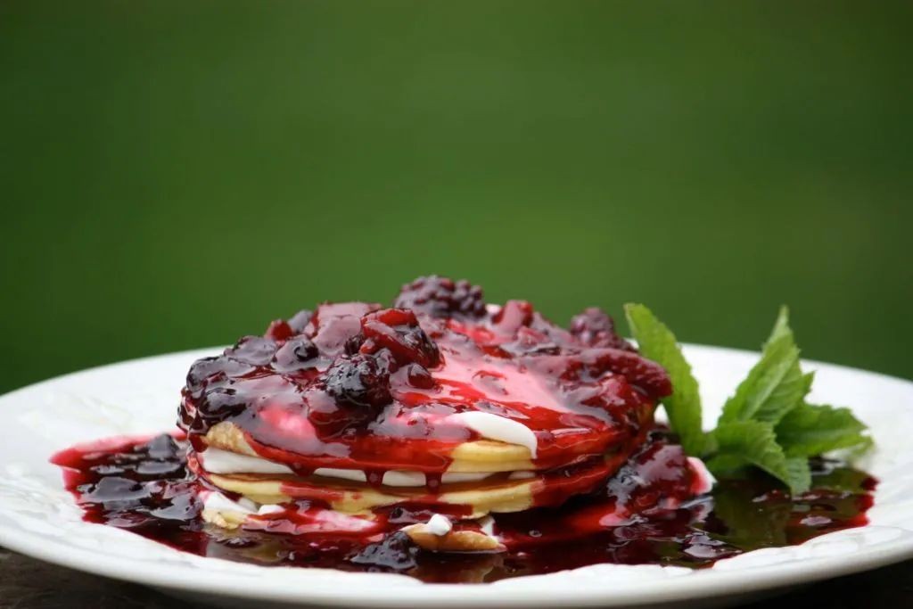 Cake-Stuffed Pancakes with Berry Compote