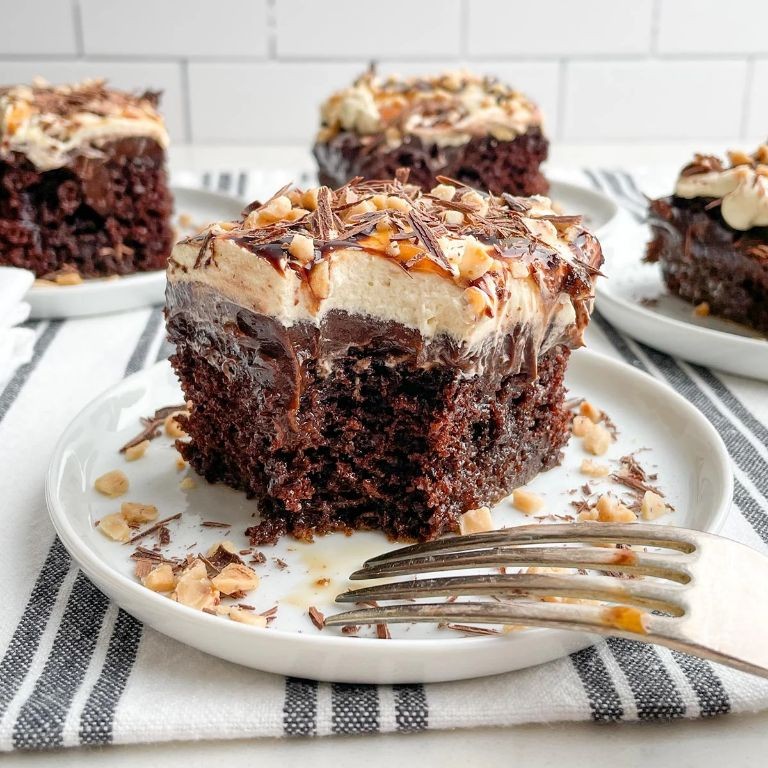 Caramel Pudding Poke Cake