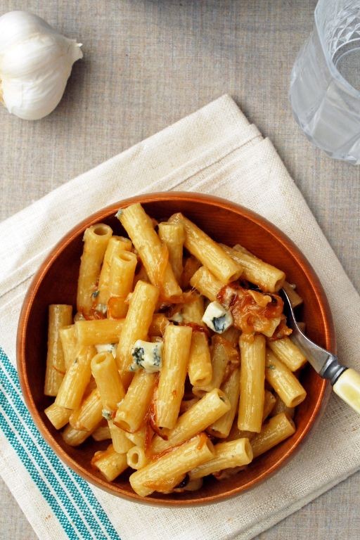 Caramelized Onion and Gorgonzola Sauce