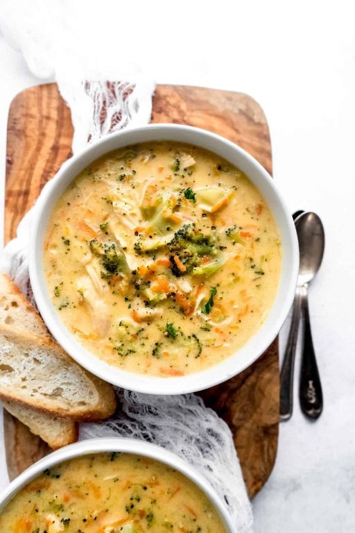 Cheesy Chicken Breast and Broccoli Soup