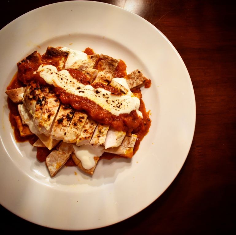 Chicken Iskender with Tomato Sauce and Bread