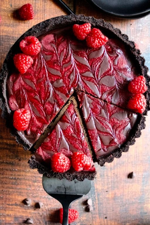 Chocolate Raspberry Pie with Ganache Drizzle