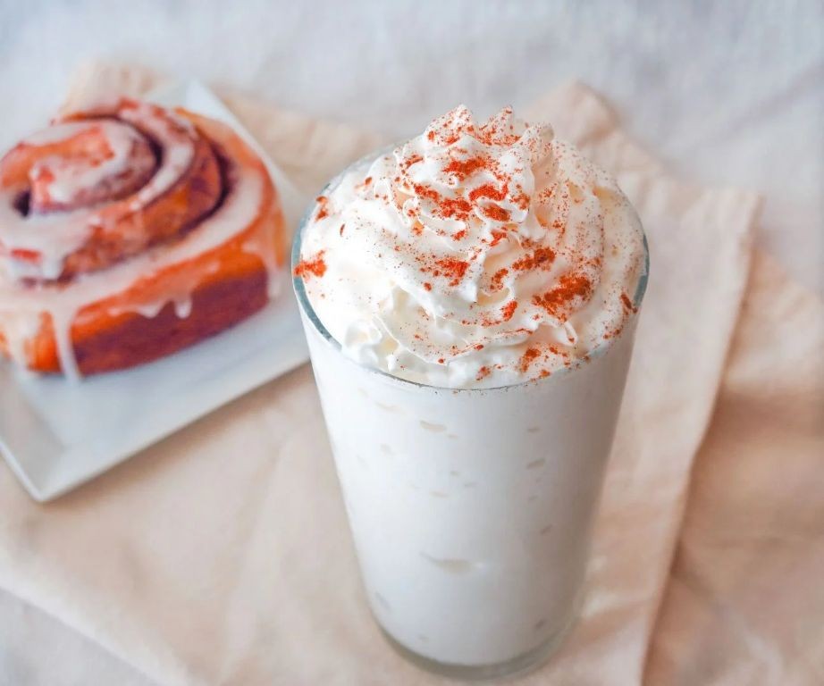 Cinnamon Roll Frappuccino with Cream Cheese Frosting