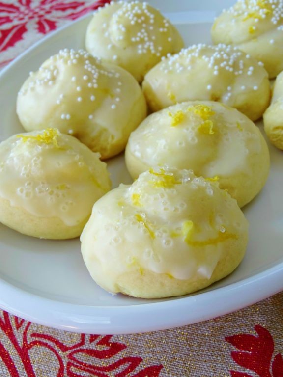 Classic Italian Anginetti Cookies with Lemon Glaze