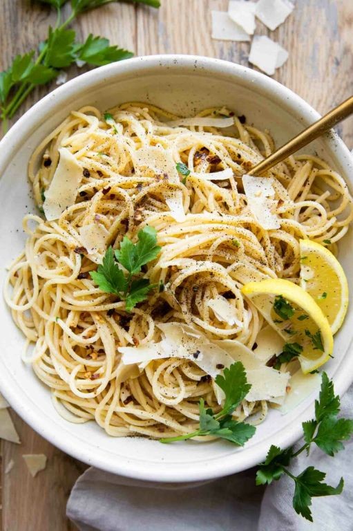 Creamy Lemon Garlic Parmesan Pasta