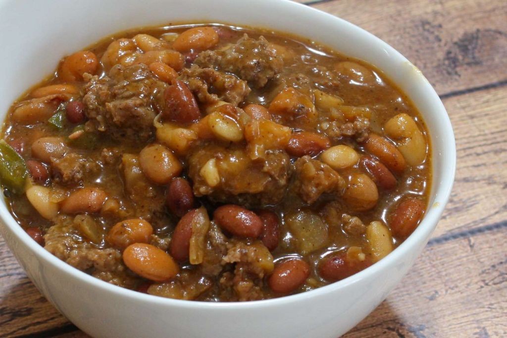 Crockpot Hamburger and Bean Casserole