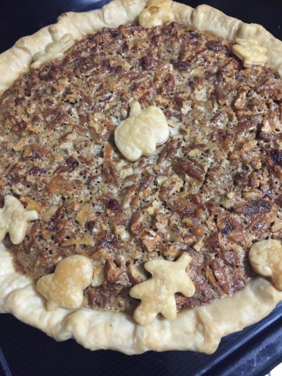 Crown Royal Pecan Pie with Whiskey Glaze
