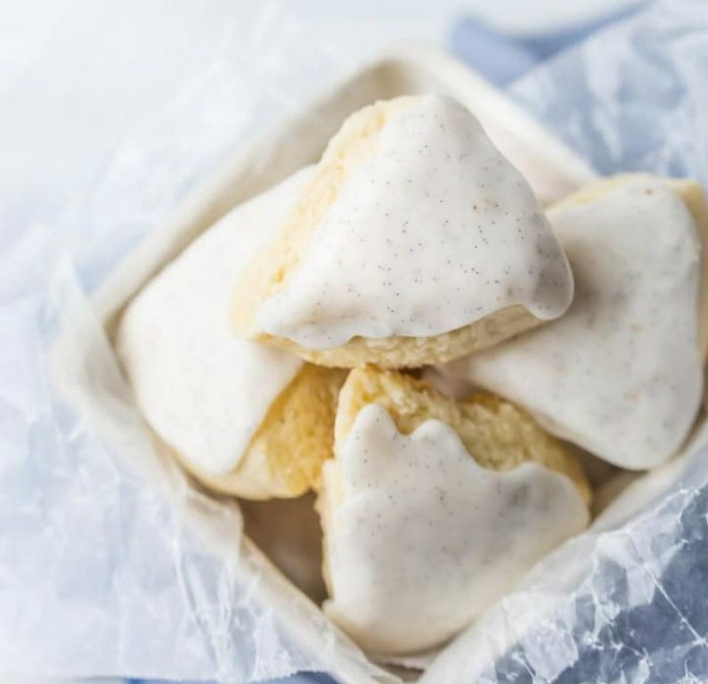 DIY Starbucks Vanilla Bean Scone