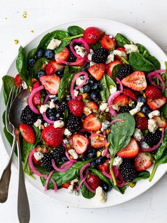 Dole Spinach and Berry Salad