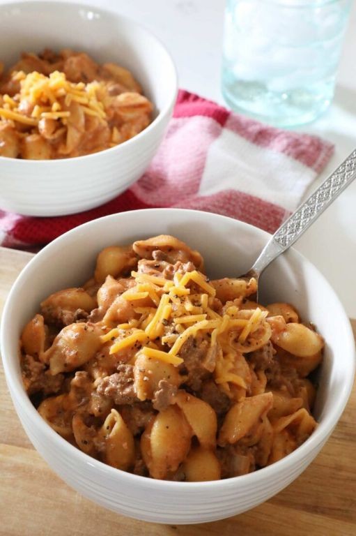 Easy Crockpot Hamburger Helper