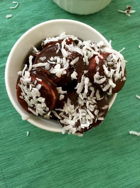 Frozen Banana Coconut Bites