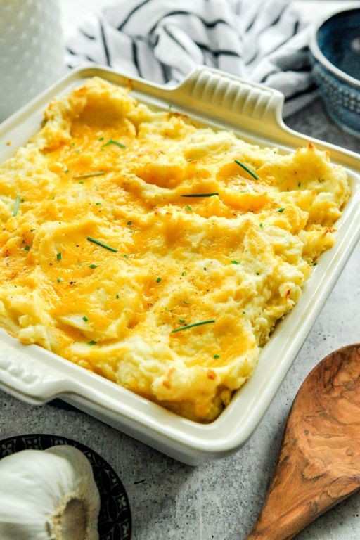 Garlic Cheddar Mashed Potatoes