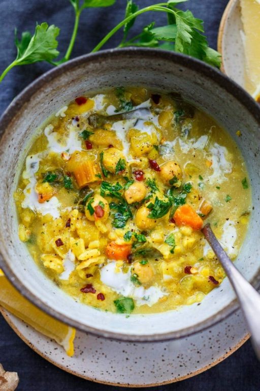 Golden Chickpea Soup with Turmeric and Ginger