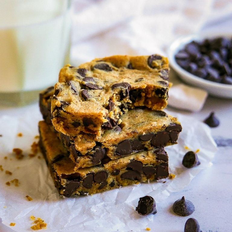 Gooey Vegan Blondies
