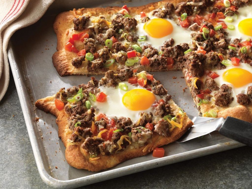 Ground Beef Breakfast Pizza