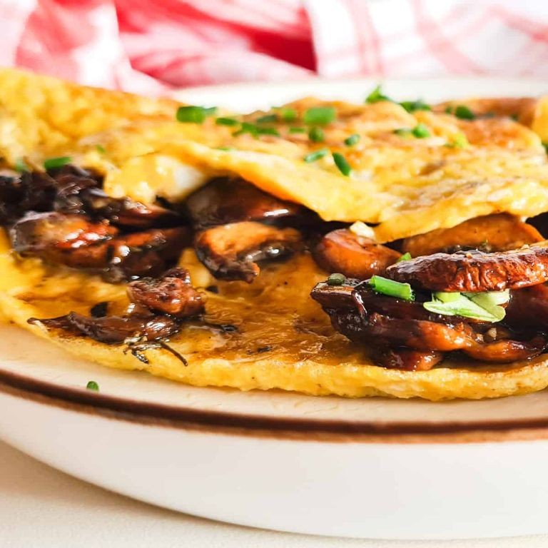 Ground Beef and Mushroom Omelette