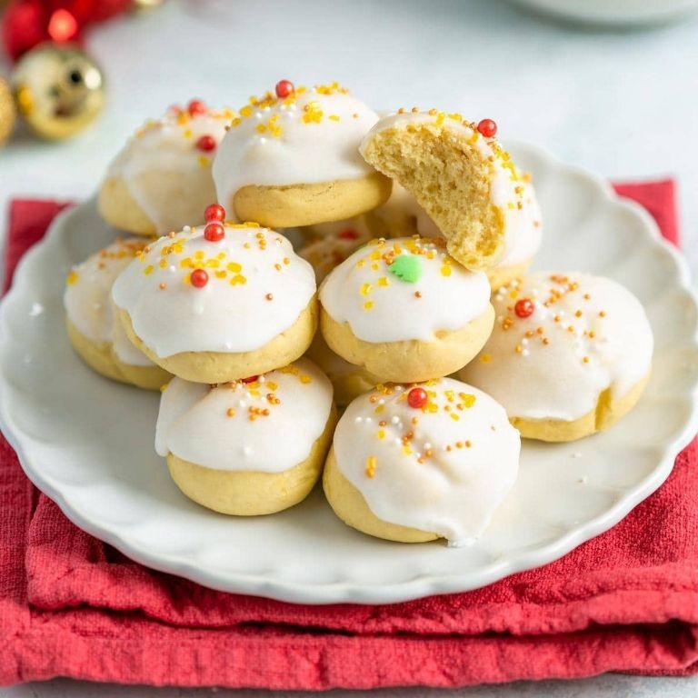 Honey-Glazed Anginetti Cookies