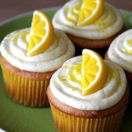 Lemon Cupcake Vodka Spritzer