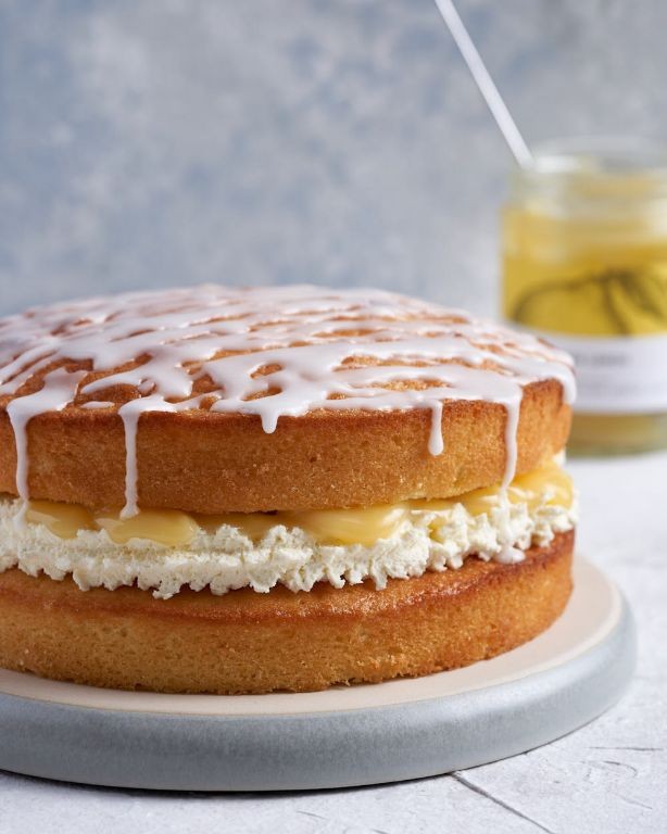Lemon Drizzle Sponge Cake
